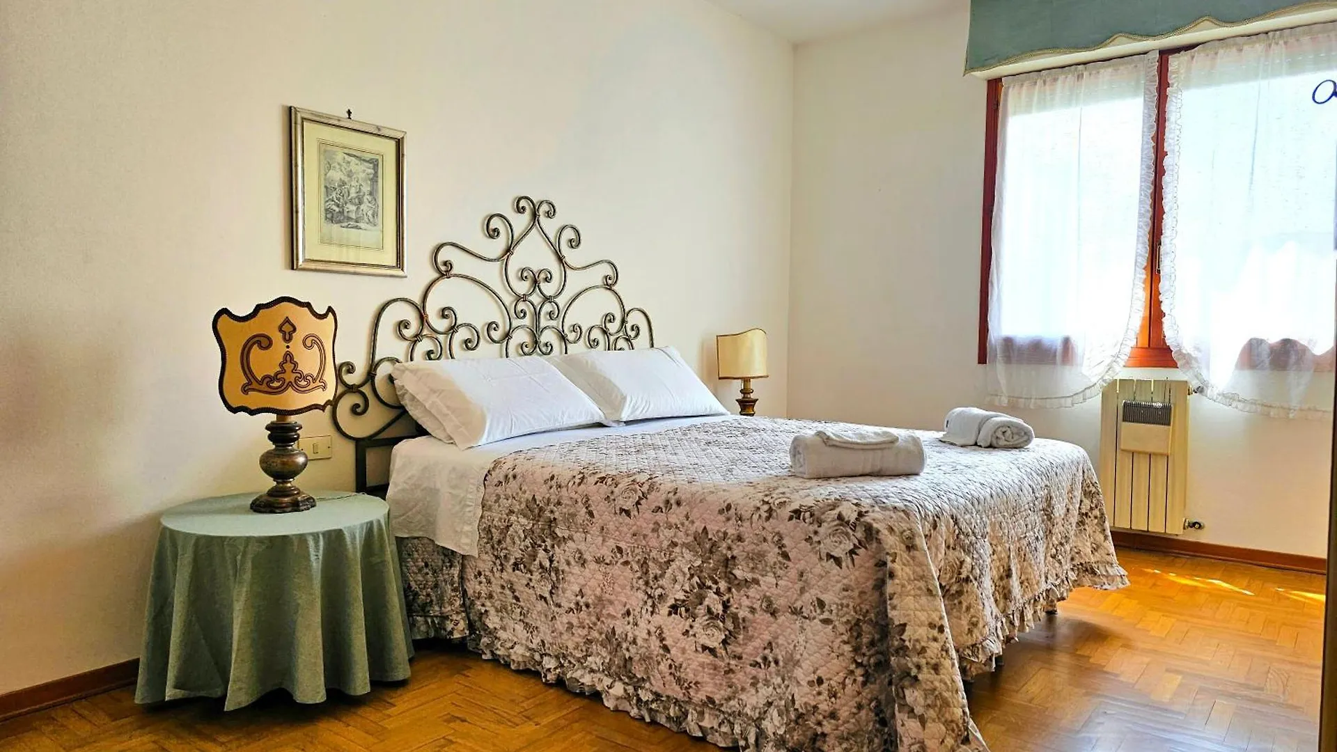 Apartment Lucca Bright Apartament With Balcony And Parking!
